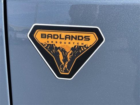 New 2025 Ford Bronco Badlands w/ Sasquatch Package image 9