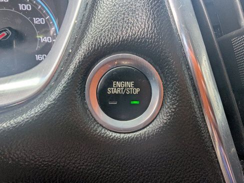 Used 2018 Chevrolet Traverse Premier AWD/4WD image 18