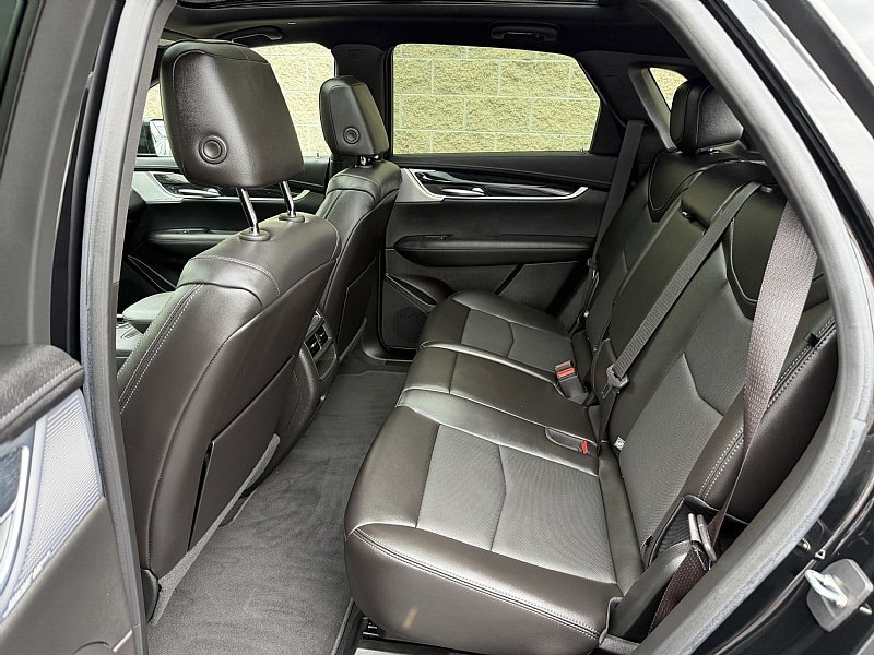 Used 2023 Cadillac XT5 Premium Luxury w/ LPO, Floor Liner Package AWD/4WD image 22