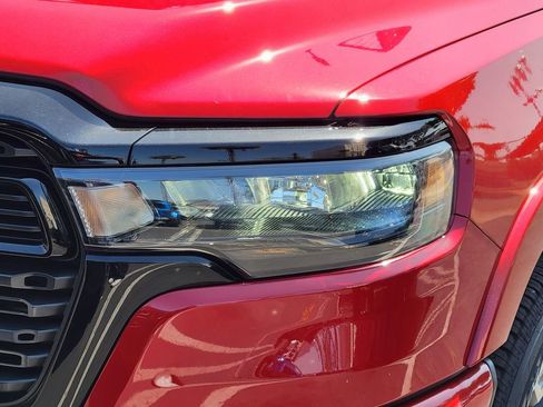 New 2026 RAM 1500 4x4 Crew Cab image 23