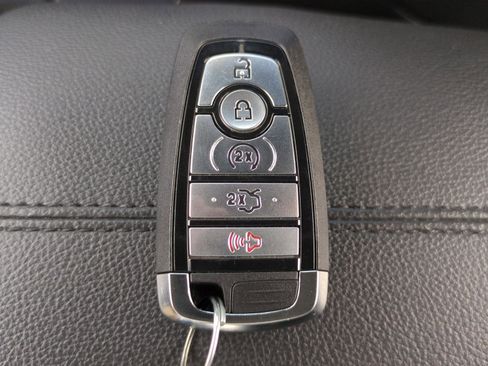 Used 2022 Ford Mustang Premium RWD image 22