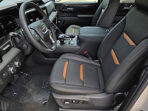 New 2026 GMC Sierra 1500 AT4 w/ AT4 Premium Package AWD/4WD image 16