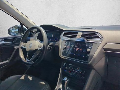 Used 2023 Volkswagen Tiguan SE FWD image 27