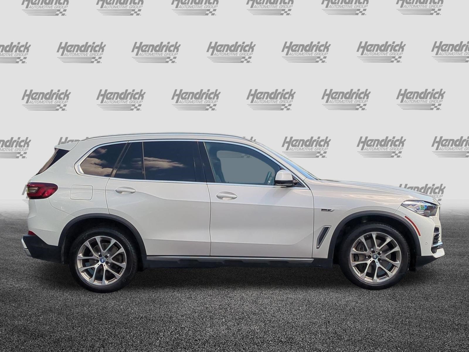 Used 2022 BMW X5 xDrive45e w/ Climate Comfort Package AWD/4WD image 11