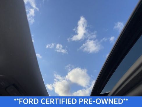 Used 2022 Kia Telluride EX w/ EX Premium Package image 23