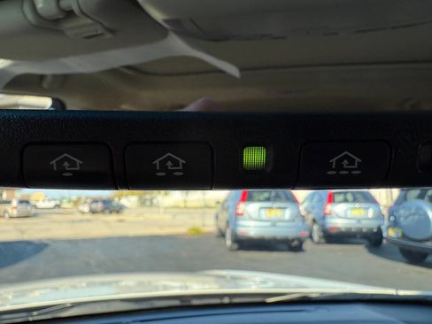 Used 2015 Subaru Outback 3.6R Limited image 86