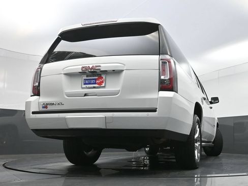 Used 2015 GMC Yukon XL SLT w/ Open Road Package RWD image 31