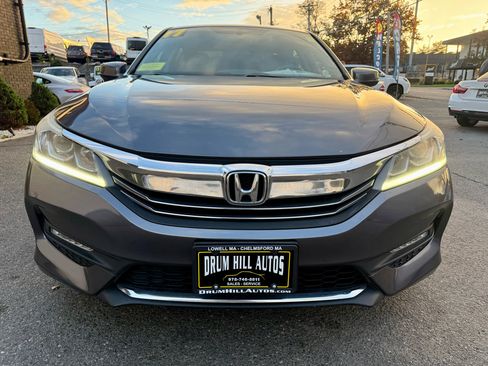 Used 2017 Honda Accord EX-L image 8