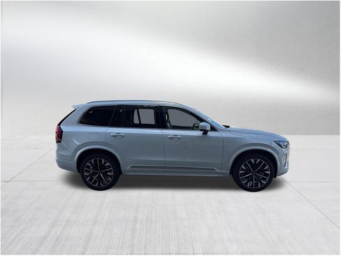 New 2026 Volvo XC90 B6 Ultra AWD/4WD image 4