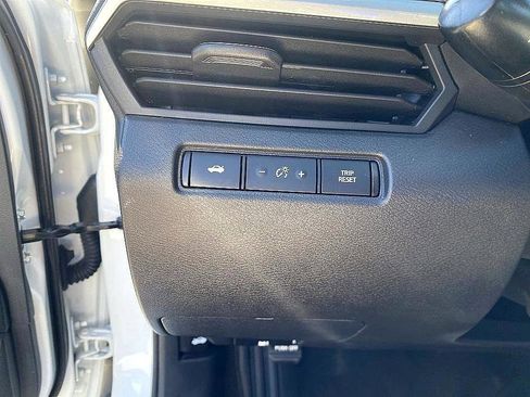 Used 2024 Nissan Altima 2.5 SR image 13