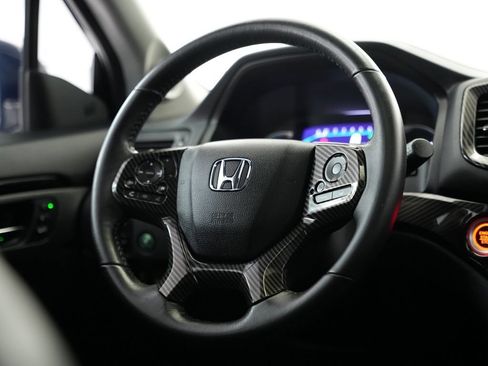 Used 2020 Honda Pilot Touring image 11
