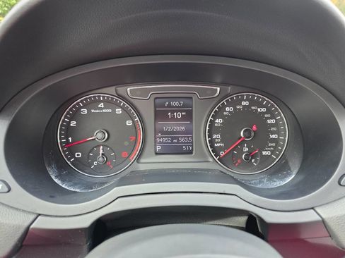 Used 2018 Audi Q3 2.0T Premium w/ Convenience Package image 16