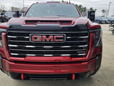 Used 2024 GMC Sierra 2500 AT4 w/ AT4 Premium Plus Package image 2