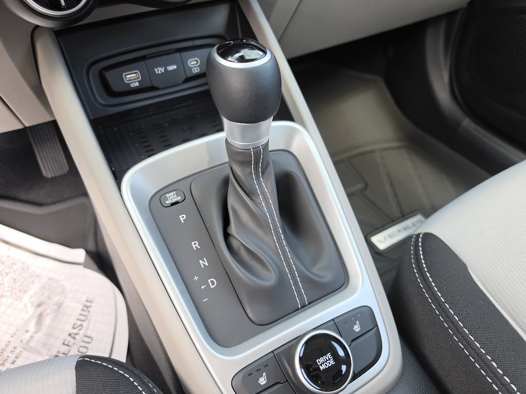 New 2026 Hyundai Venue SEL FWD image 28
