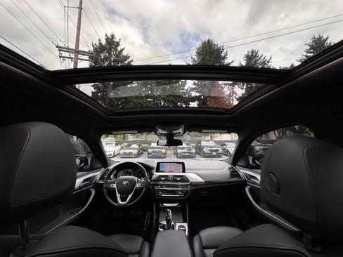 Used 2019 BMW X4 xDrive30i w/ M Sport Package 2 AWD/4WD image 21