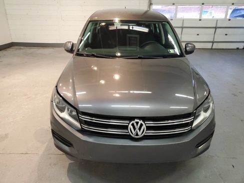 Used 2012 Volkswagen Tiguan S FWD image 9