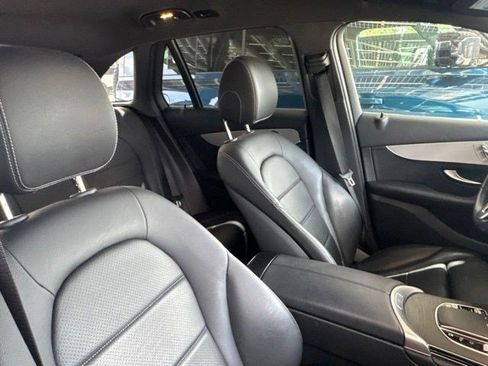 Used 2022 Mercedes-Benz GLC 300 image 61