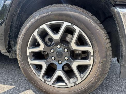 Used 2025 RAM 1500 Laramie RWD image 14