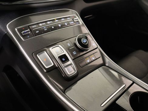 Used 2021 Hyundai Santa Fe SEL w/ Convenience Package image 8