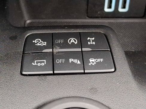 Certified 2019 Ford Ranger XLT w/ Equipment Group 302A Luxury image 25