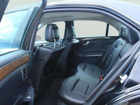 Used 2014 Mercedes-Benz E 350 4MATIC Sedan image 6