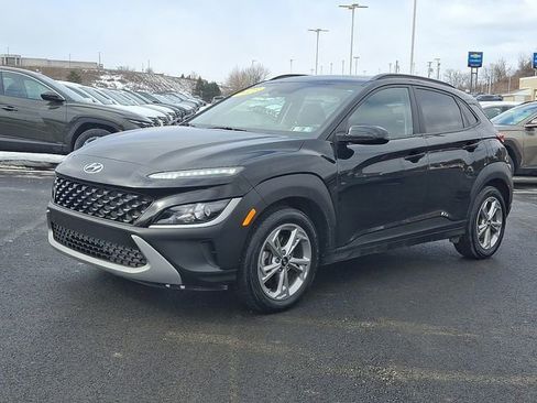 Certified 2023 Hyundai Kona SEL w/ Convenience Package image 3