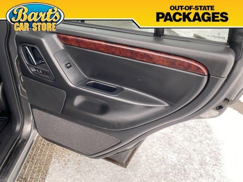 Used 2004 Jeep Grand Cherokee Limited w/ Trailer Tow Group IV image 8