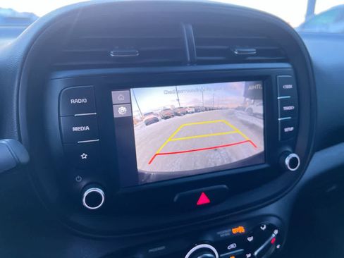 Certified 2024 Kia Soul LX w/ Option Group 015 image 17