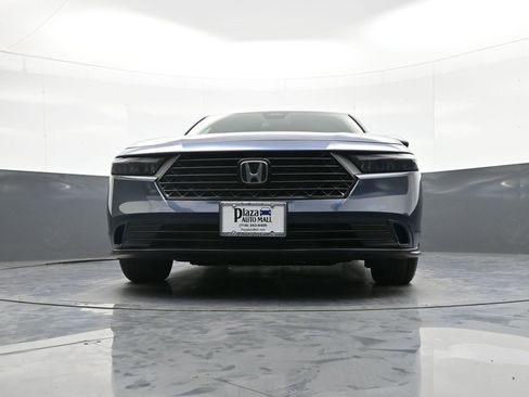 Certified 2023 Honda Accord EX image 27