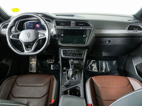 Used 2022 Volkswagen Tiguan SEL R-Line AWD/4WD image 21