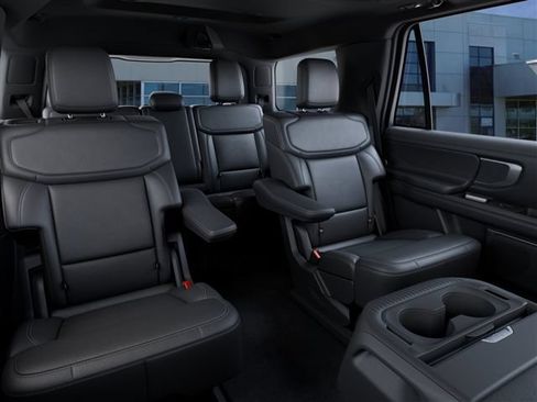 New 2027 Ford Expedition Platinum w/ Stealth Appearance Package AWD/4WD image 11