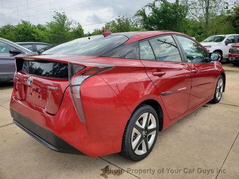 Used 2017 Toyota Prius FWD image 7