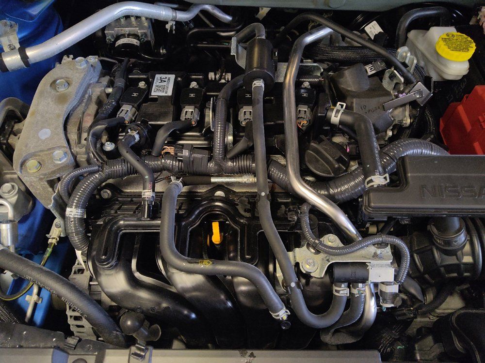Used 2025 Nissan Sentra SV FWD image 30