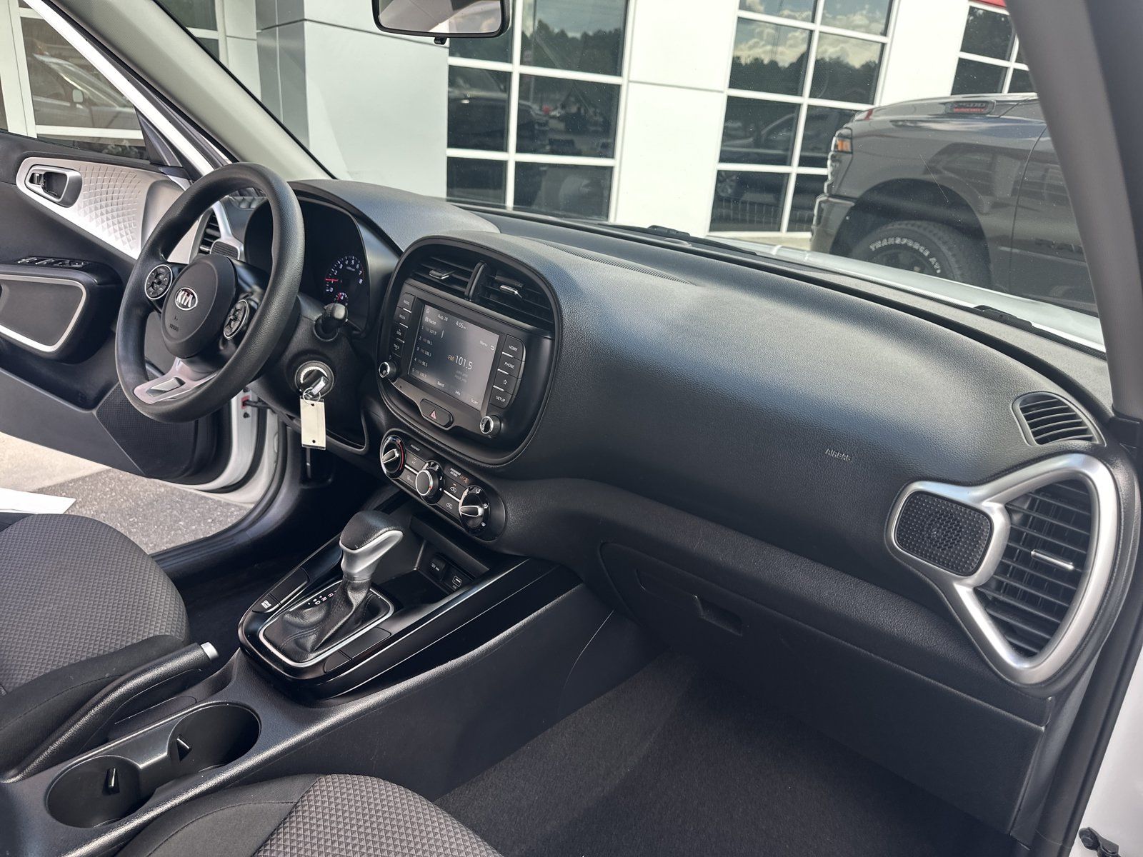 Used 2021 Kia Soul LX FWD image 26