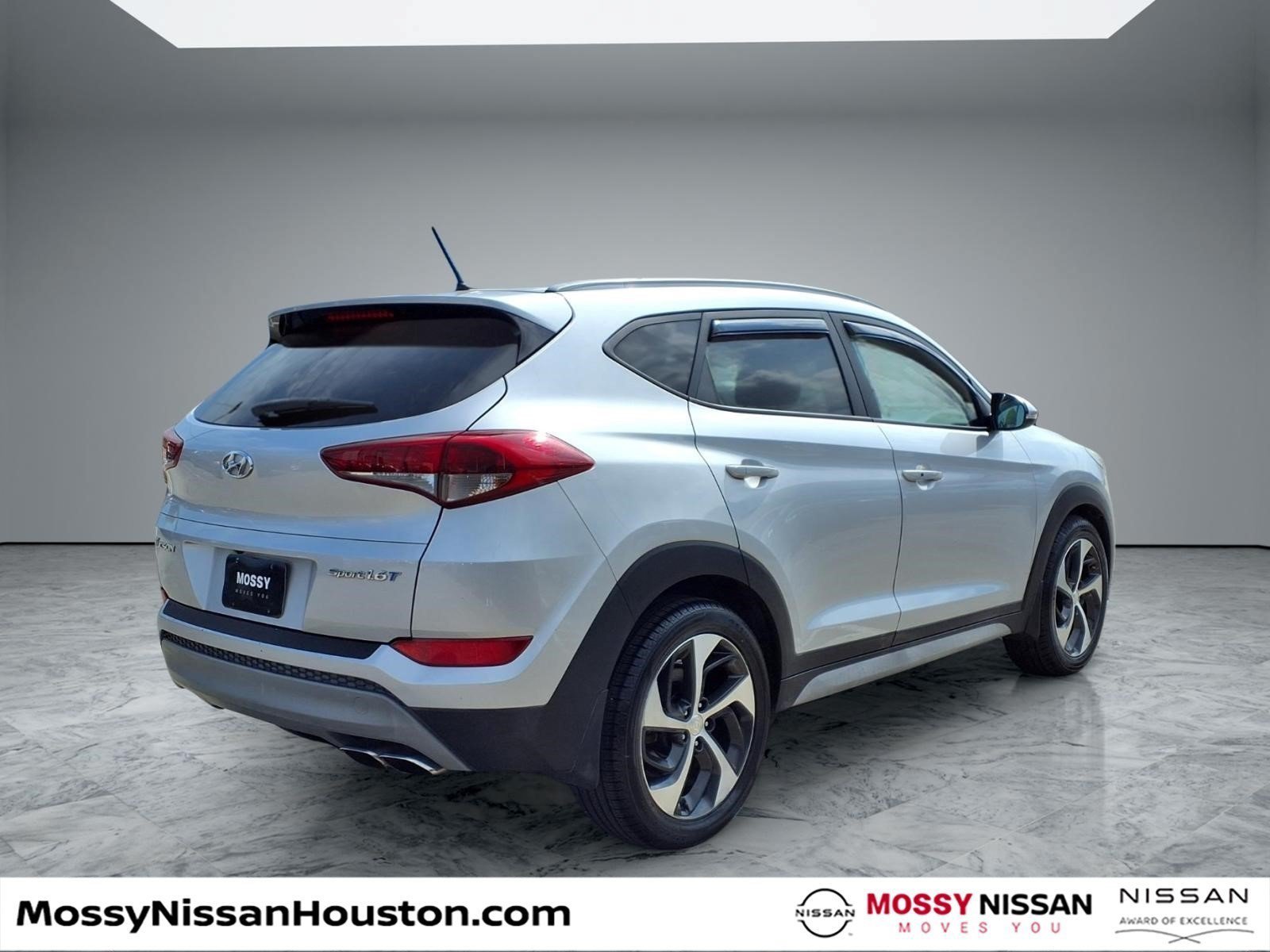 Used 2017 Hyundai Tucson Sport w/ Cargo Package FWD image 7