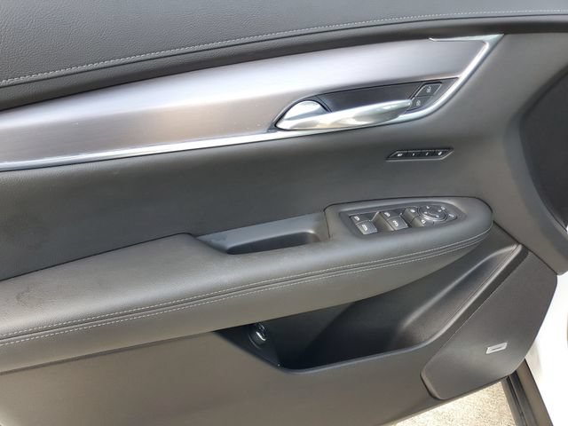 Certified 2024 Cadillac XT6 Luxury FWD image 22