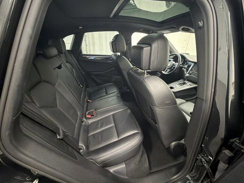 Used 2017 Porsche Macan S AWD/4WD image 14