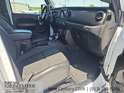 Used 2021 Jeep Gladiator Sport image 23