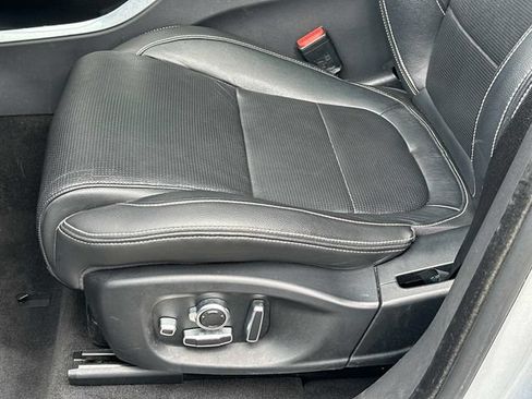 Used 2020 Jaguar F-PACE S AWD/4WD image 16