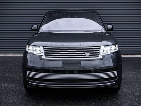 Used 2023 Land Rover Range Rover SV image 40
