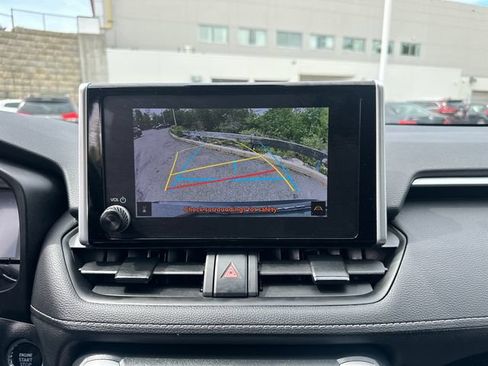 Used 2023 Toyota RAV4 XLE AWD/4WD image 36