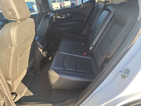Used 2022 GMC Terrain AT4 w/ Tech Package AWD/4WD image 10