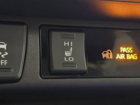 New 2025 Toyota RAV4 XLE image 9