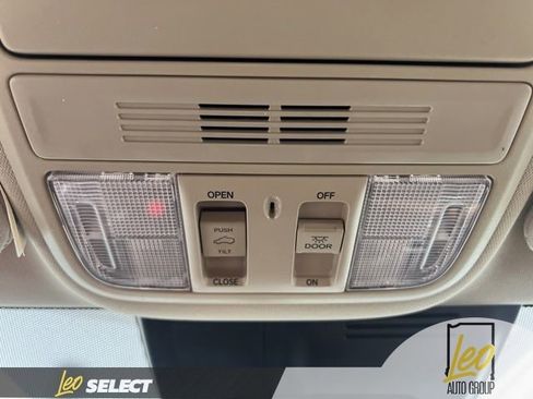 Used 2019 Honda CR-V EX image 30
