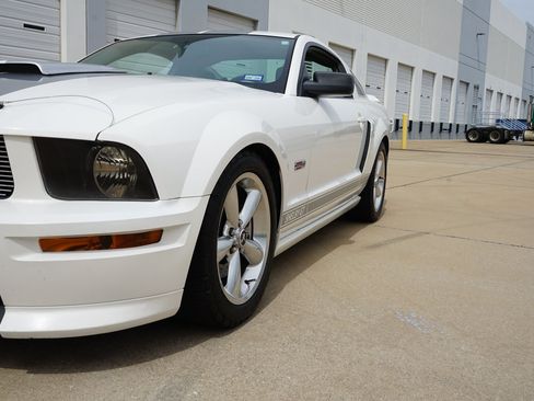 Used 2007 Ford Mustang GT RWD image 27