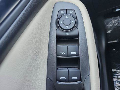 New 2026 Buick Encore GX Avenir w/ Avenir Technology Package image 18