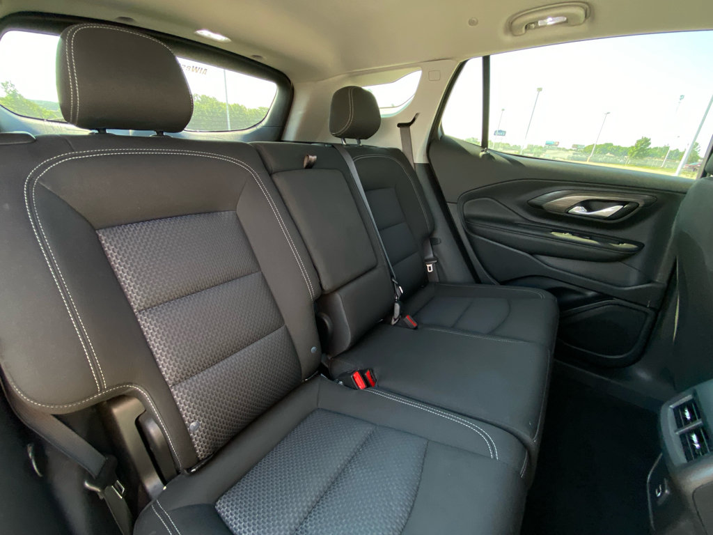 Used 2024 GMC Terrain SLE AWD/4WD image 10