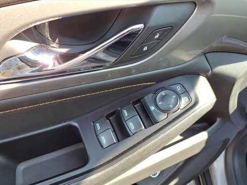 Used 2019 Chevrolet Traverse LT w/ LPO, Floor Liner Package image 12