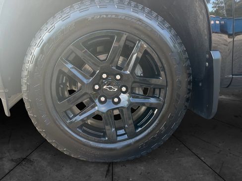 Used 2024 Chevrolet Silverado 1500 RST w/ Convenience Package II AWD/4WD image 14
