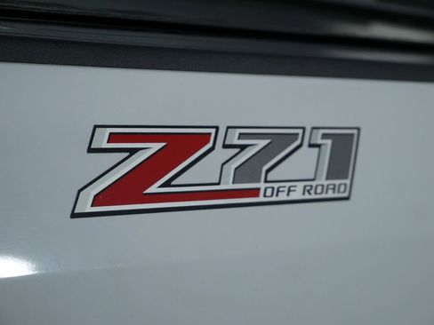 Used 2016 Chevrolet Colorado Z71 AWD/4WD image 11